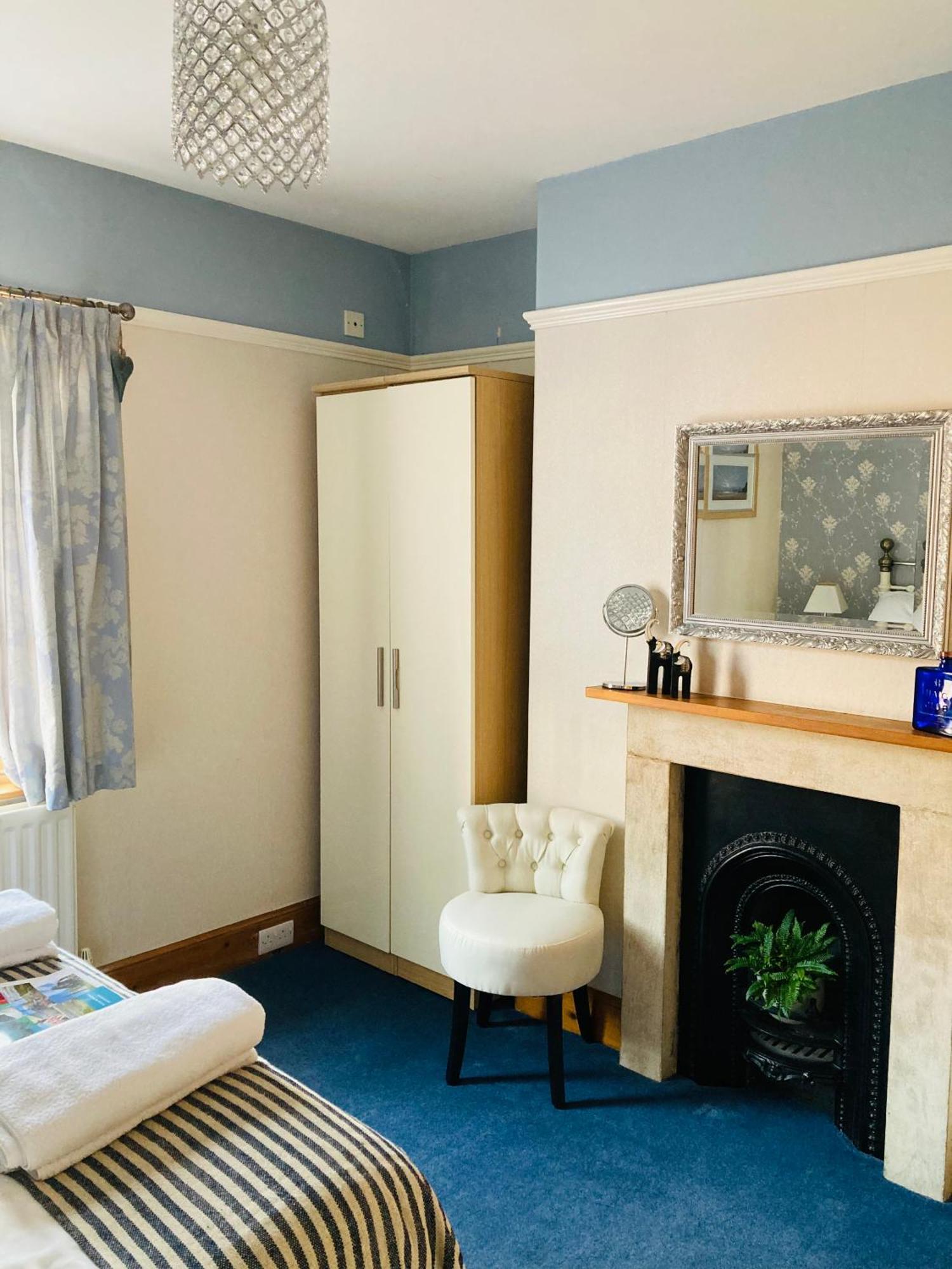 The Pathway Guesthouse Γουίτμπι Εξωτερικό φωτογραφία