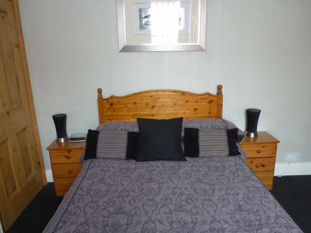 The Pathway Guesthouse Γουίτμπι Εξωτερικό φωτογραφία