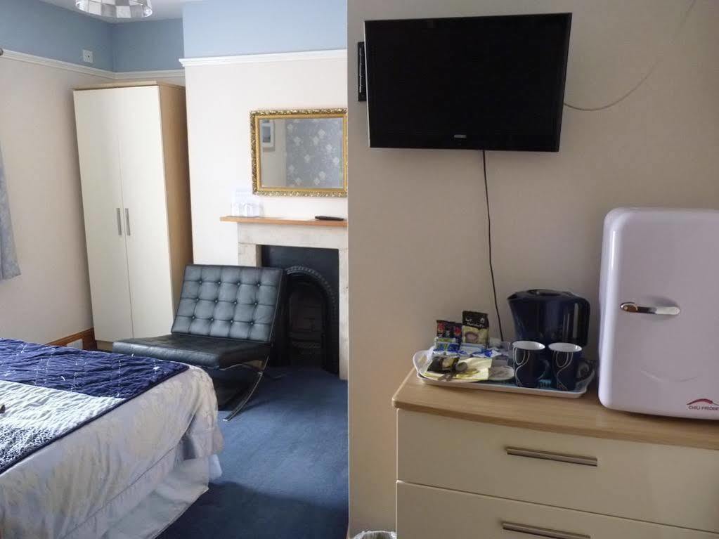 The Pathway Guesthouse Γουίτμπι Εξωτερικό φωτογραφία